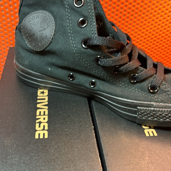 Converse Women's Chuck Taylor High Top in Black Monochrome - Picture 5 of 6